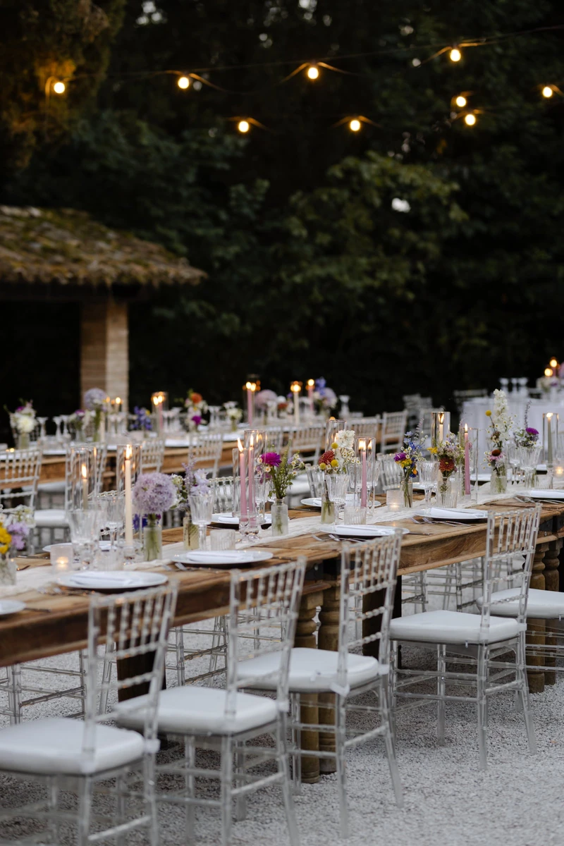 Allestimento floreale naturale per matrimonio alla Badia di San Vittore
