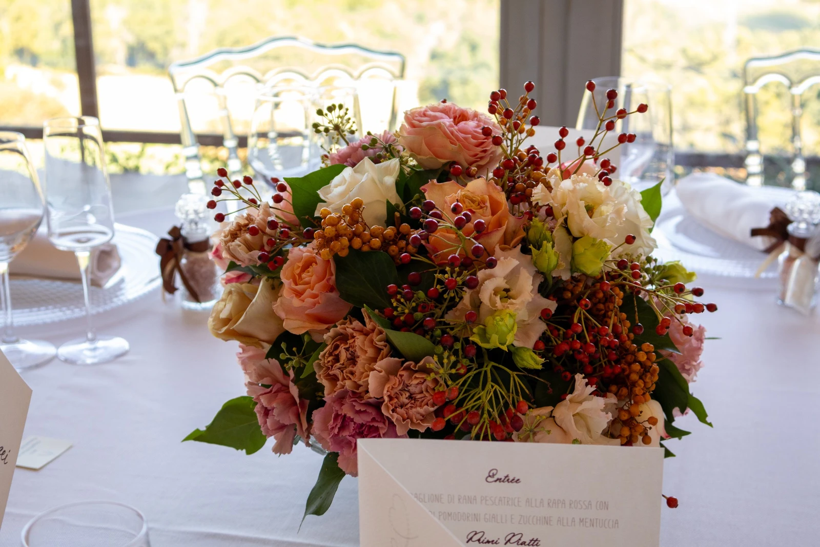 Allestimento floreale autunnale per matrimonio a Villa Anitori Relais & Spa