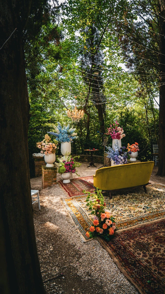 Floral design per cerimonia alla Badia di San Vittore