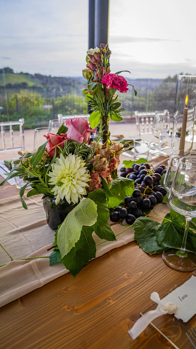 Floral design per matrimonio in vigna alle Cantine Moroder