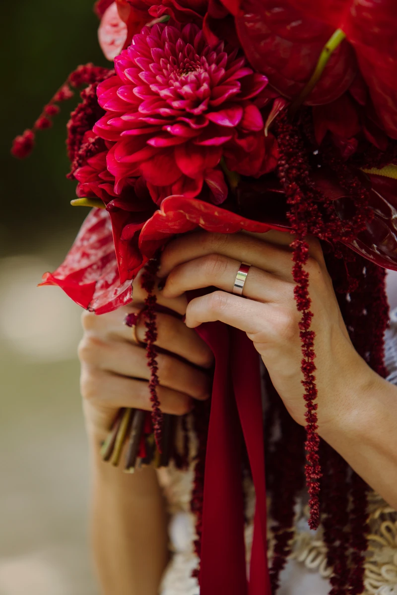 allestimento floreale matrimonio Badia di San Vittore, bouquet sposa Badia di San Vittore, fiori matrimonio Cingoli Marche